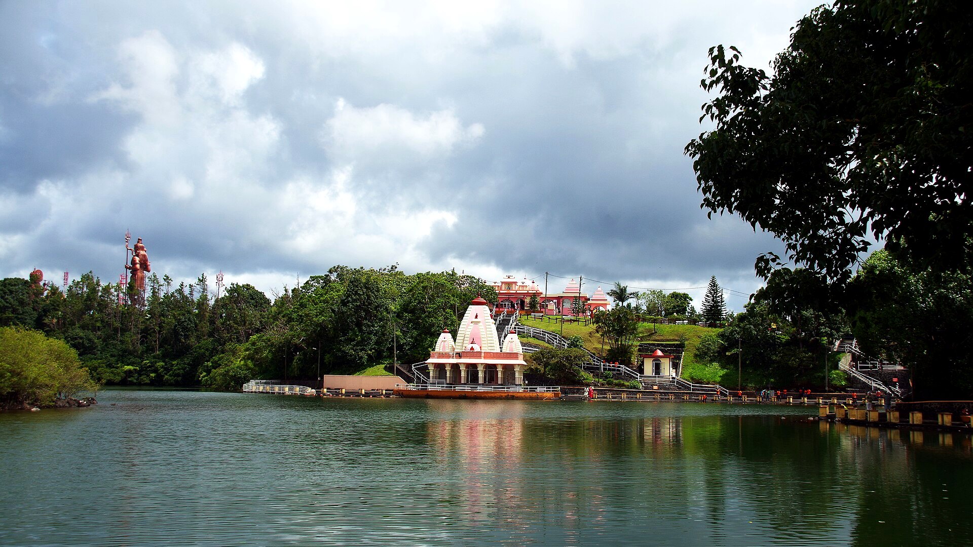 Kashi Vishwanath Mandir at Ganga Talao